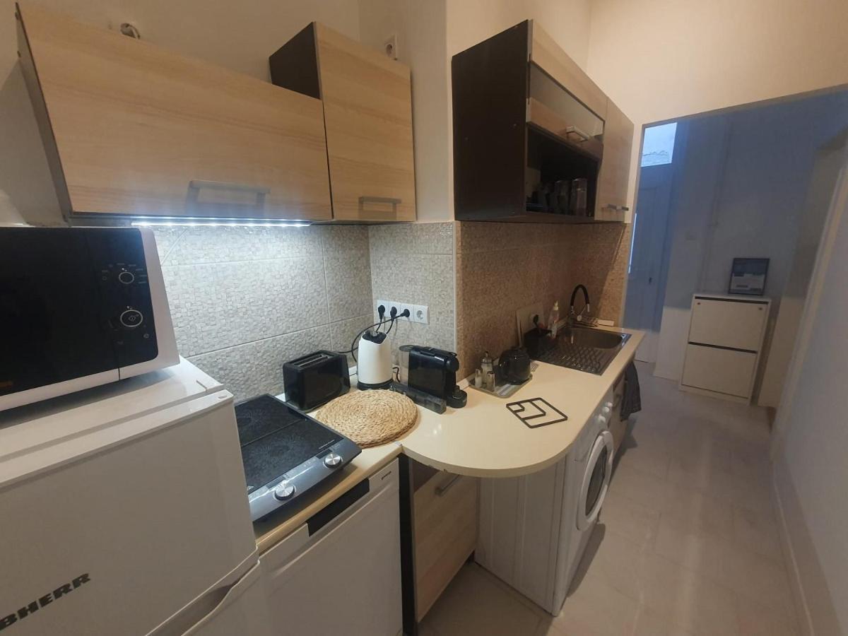 Petofi Apartment With Air Condition Будапеща Екстериор снимка